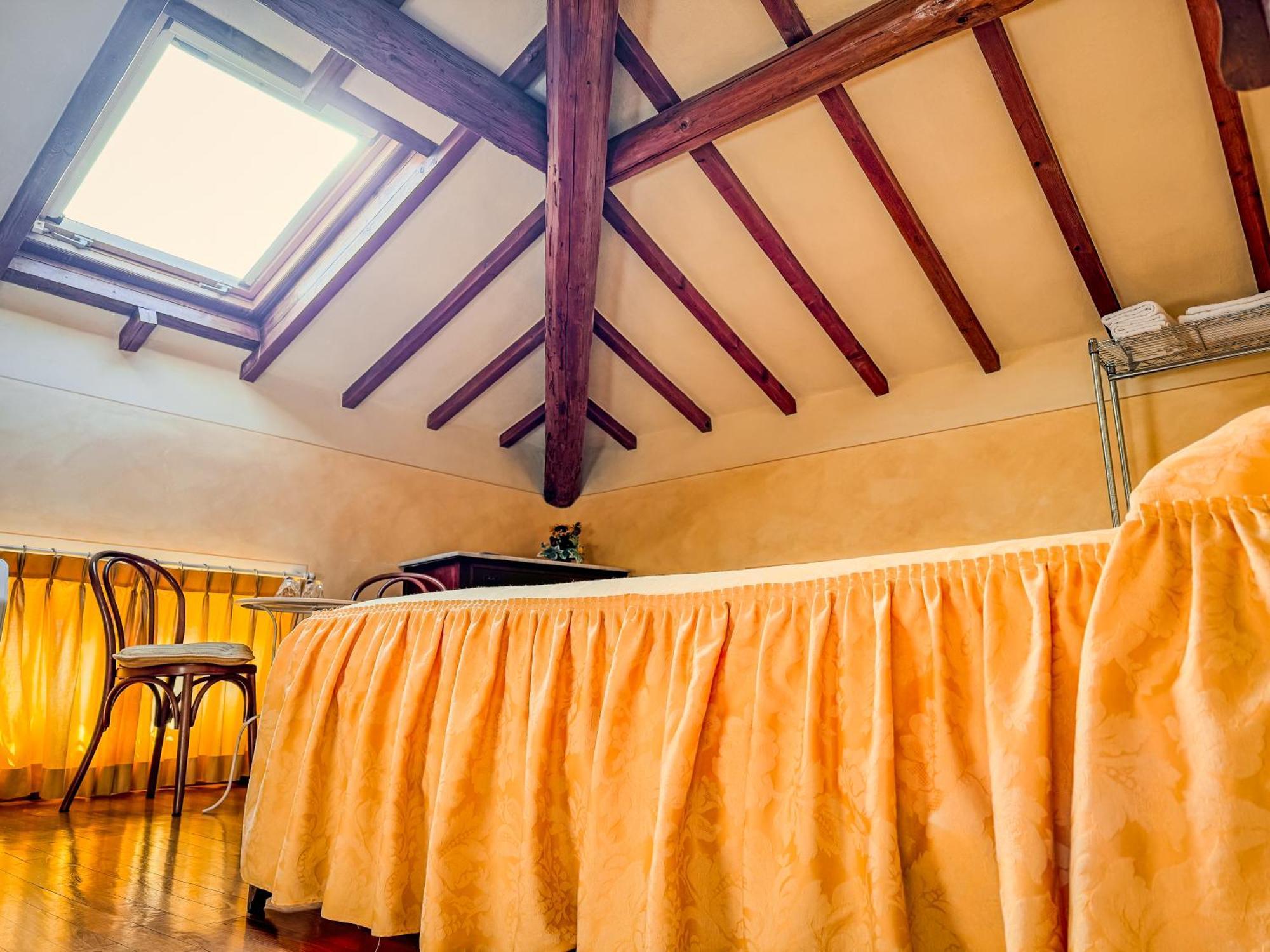 Marta Guest House Lucca Habitación foto